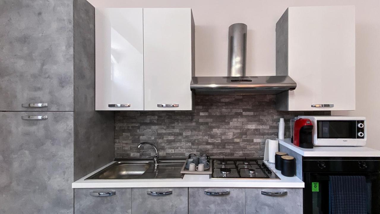 Miracle Apartment คาตาเนีย ภายนอก รูปภาพ