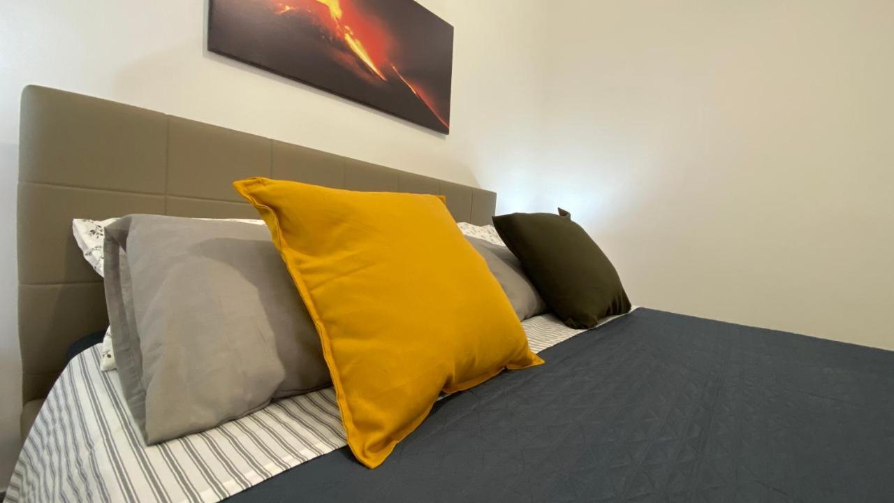 Miracle Apartment คาตาเนีย ภายนอก รูปภาพ