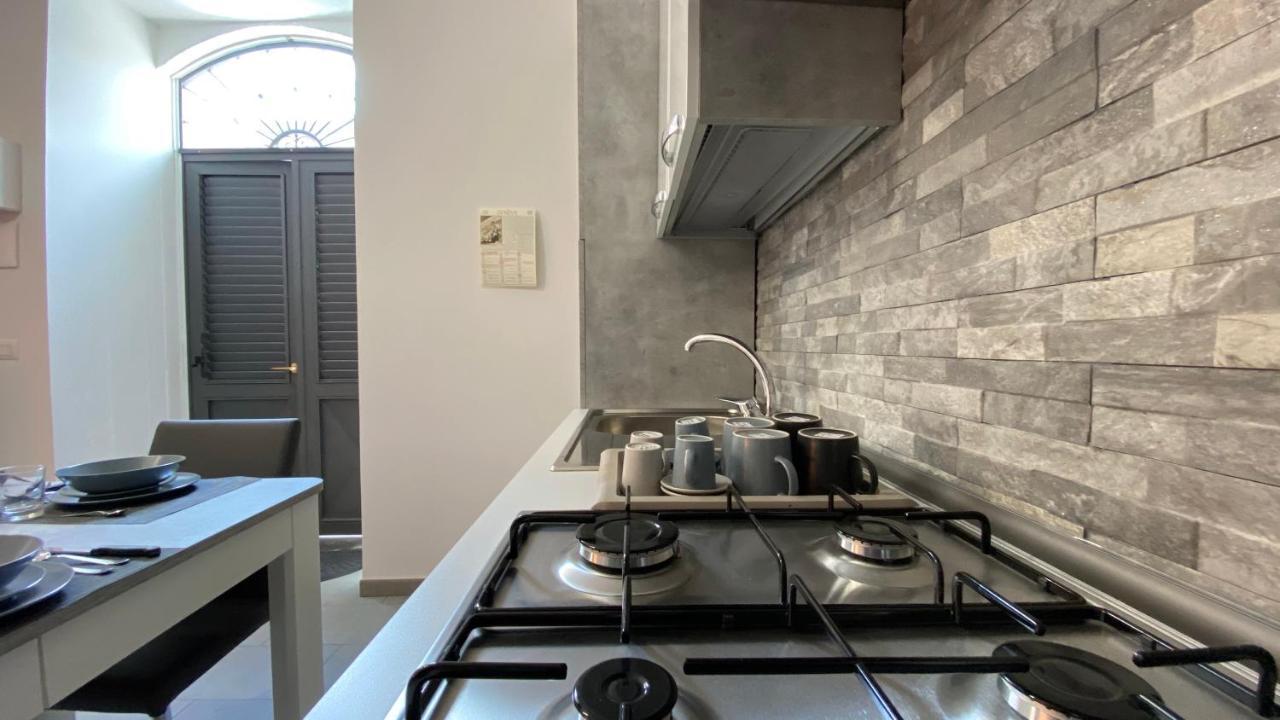 Miracle Apartment คาตาเนีย ภายนอก รูปภาพ